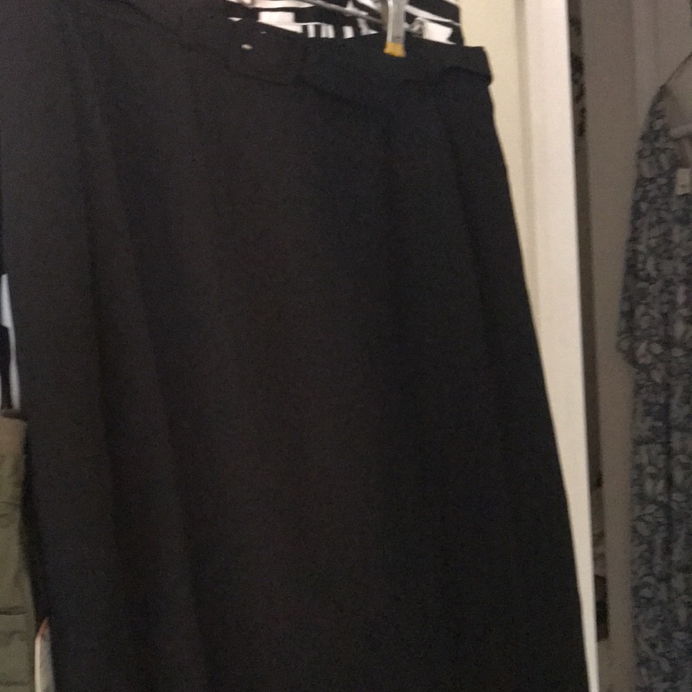 Sport collection made in Canada black skirt lined NWOT LONG White House